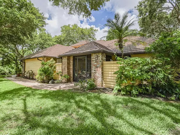 505 Cross Creek CIR, Sebastian, FL 32958