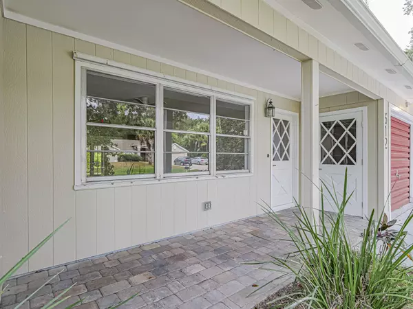 612 Bayharbor TER, Sebastian, FL 32958