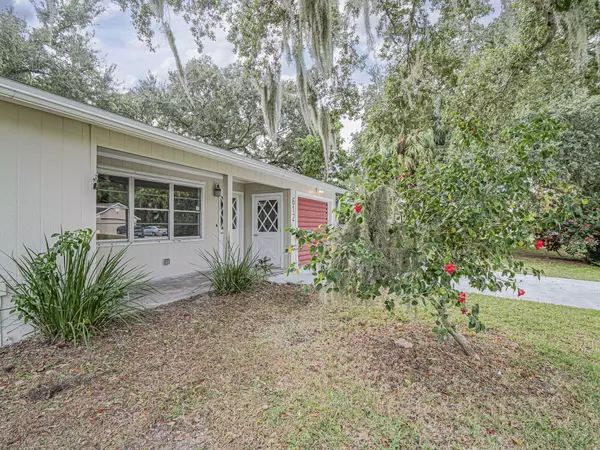 612 Bayharbor TER, Sebastian, FL 32958