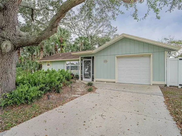426 Tulip DR, Sebastian, FL 32958