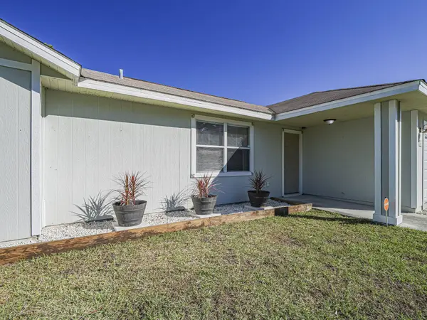 756 SW 18th Pl PL SW, Vero Beach, FL 32962