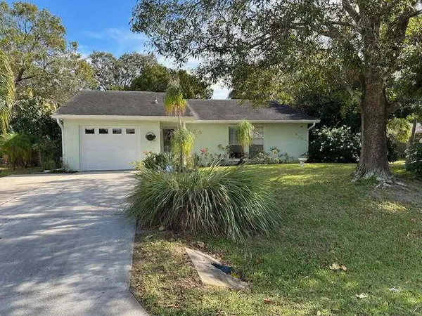 425 Banyan ST, Sebastian, FL 32958