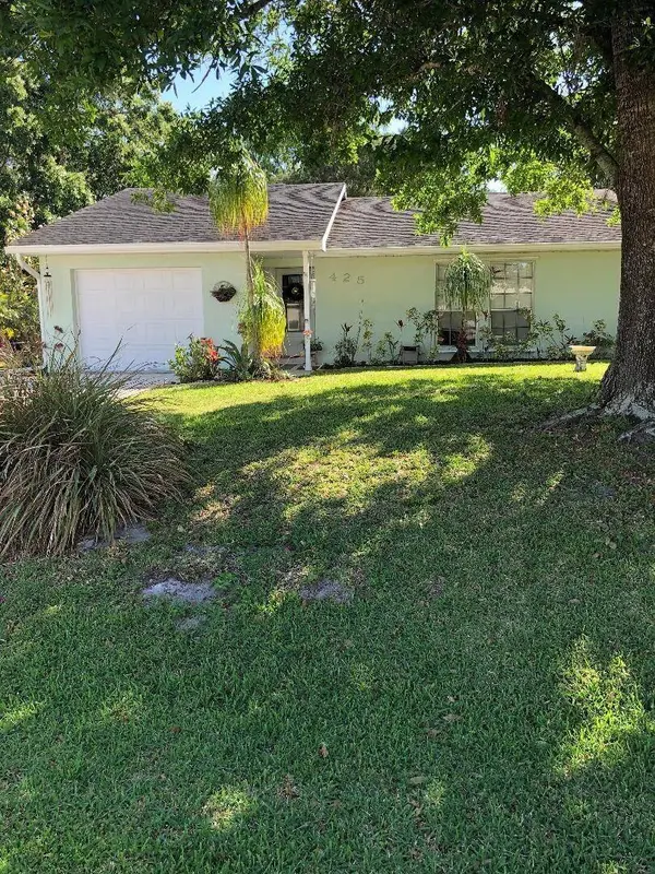 425 Banyan ST, Sebastian, FL 32958