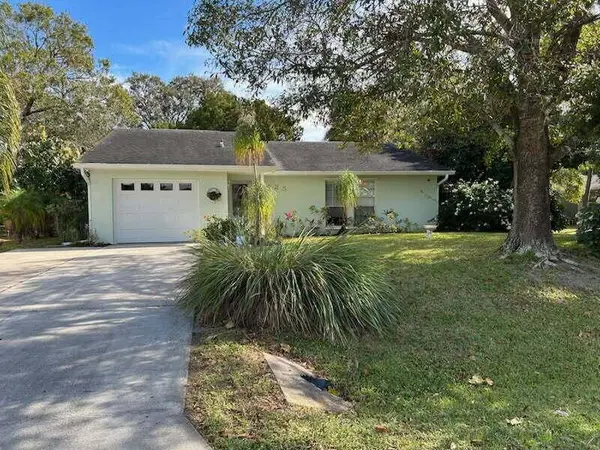 425 Banyan ST, Sebastian, FL 32958