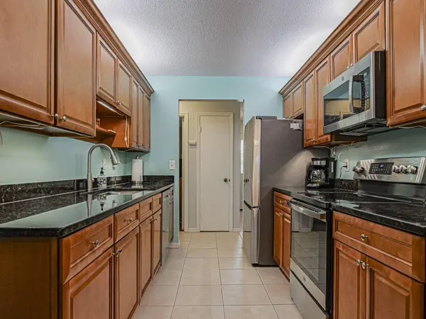 425 Banyan ST, Sebastian, FL 32958
