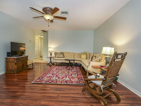 425 Banyan ST, Sebastian, FL 32958