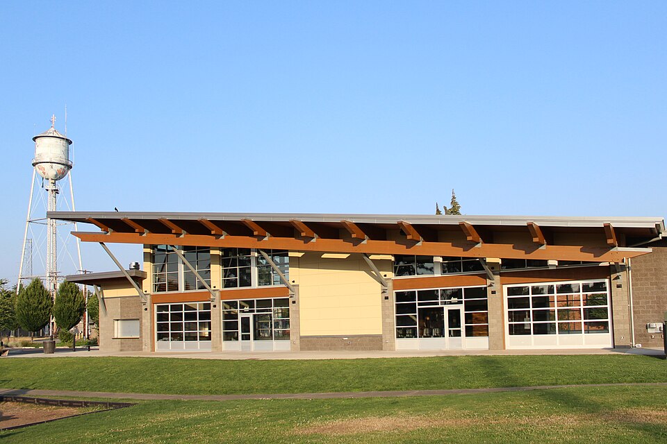 Community_Center_in_Yelm,_Washington
