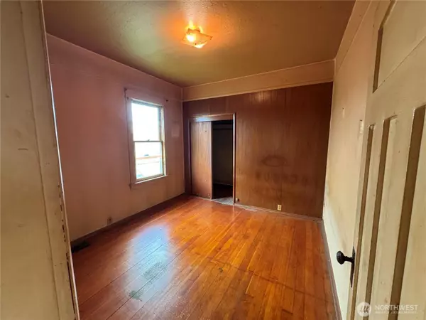 724 4th ST SE, Auburn, WA 98002