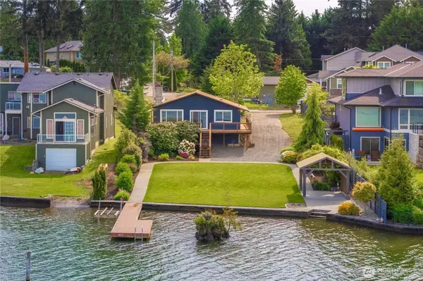 4726 N Island DR E, Bonney Lake, WA 98391