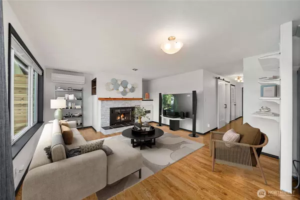 4726 N Island DR E, Bonney Lake, WA 98391