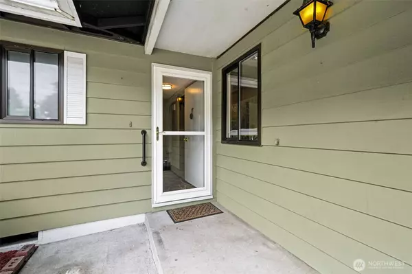 32305 10th PL S, Federal Way, WA 98003