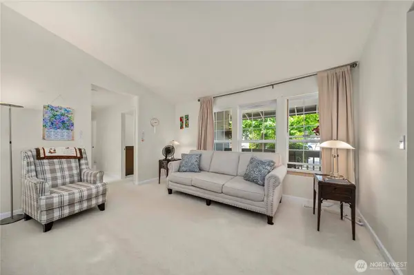 11916 125th AVE E, Puyallup, WA 98374