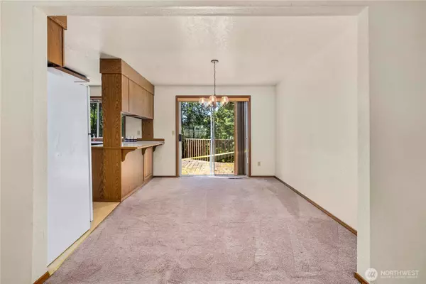 609 151st PL NE, Bellevue, WA 98007