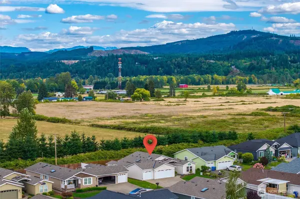 822 Maple LN SW, Orting, WA 98360