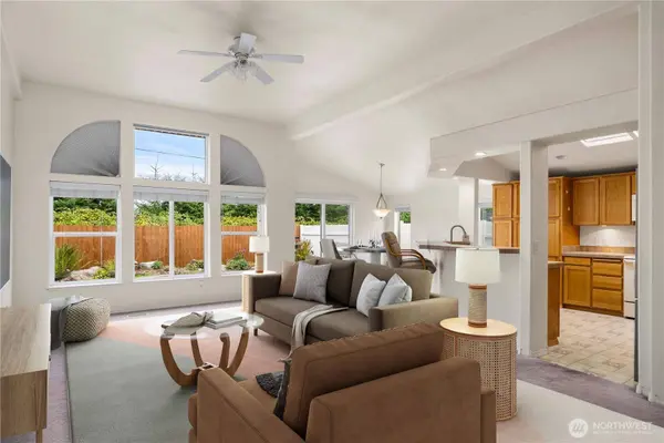 822 Maple LN SW, Orting, WA 98360