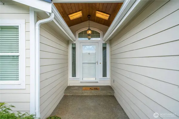 822 Maple LN SW, Orting, WA 98360