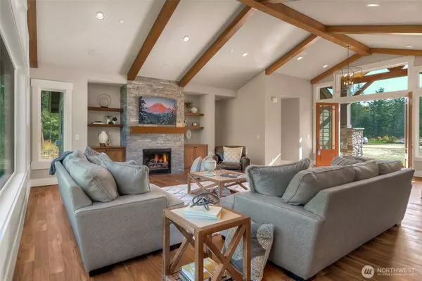 22305 134th ST, Issaquah, WA 98027