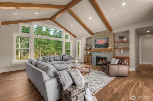 22305 134th ST, Issaquah, WA 98027