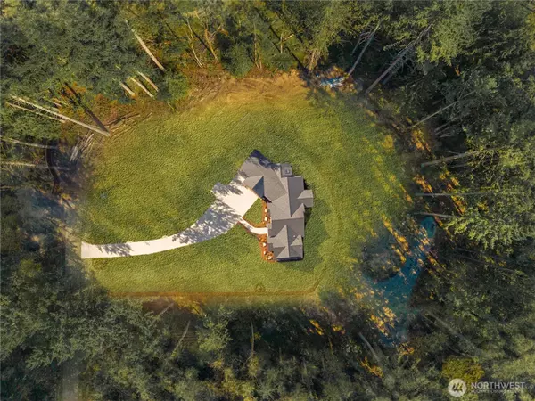 22305 134th ST, Issaquah, WA 98027