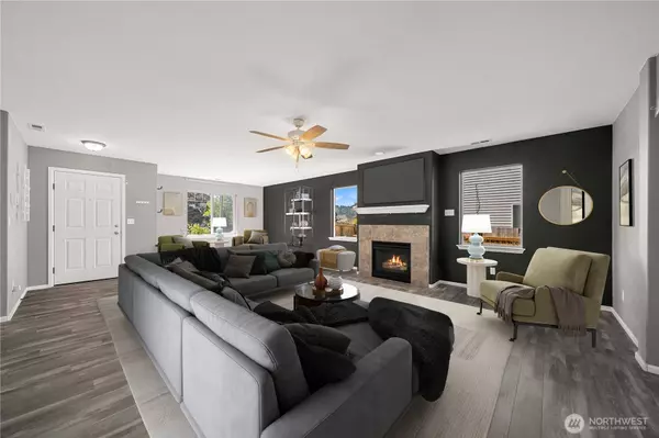 1324 Daffodil AVE NE, Orting, WA 98360