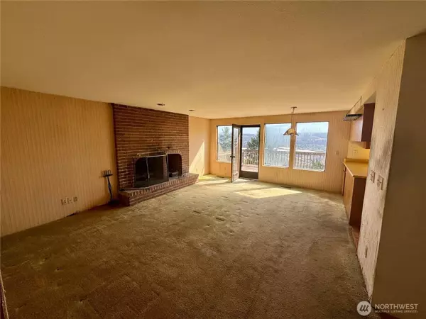 2019 126th Avenue Ct E, Edgewood, WA 98372