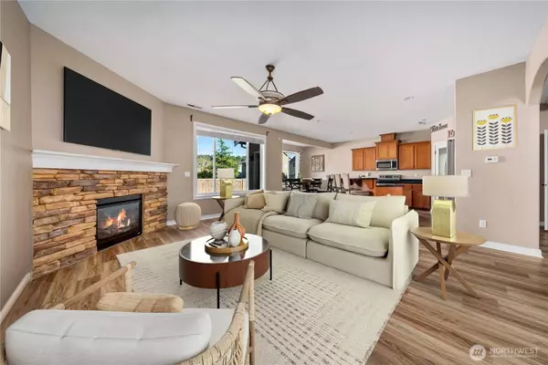 1602 Riddell AVE NE, Orting, WA 98360