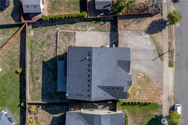 1602 Riddell AVE NE, Orting, WA 98360