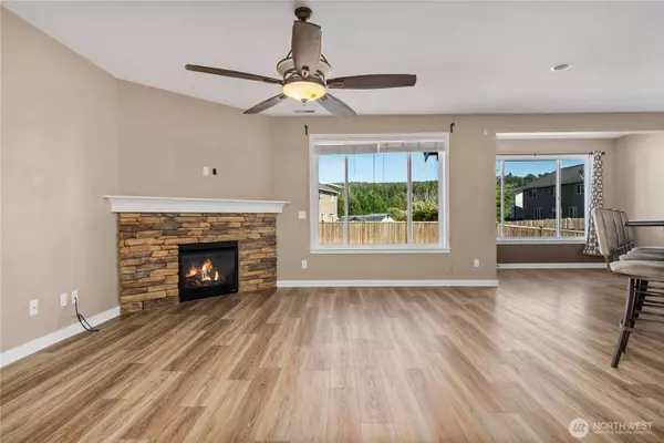 1602 Riddell AVE NE, Orting, WA 98360