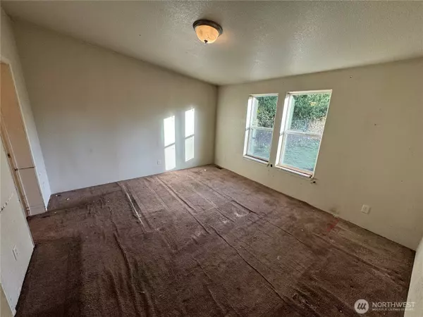 3205 248th Street Ct E, Spanaway, WA 98387