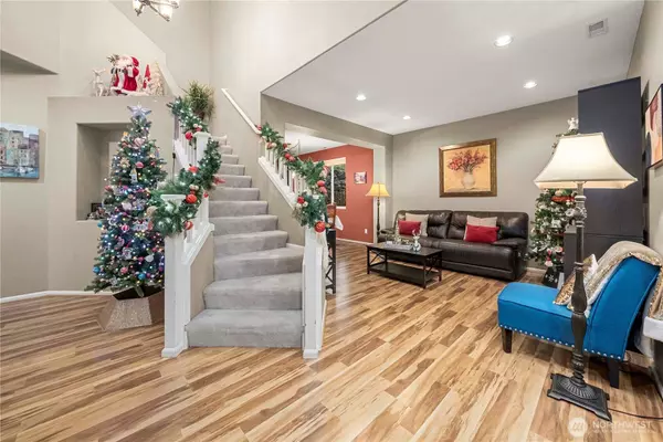 6718 Montevista DR SE, Auburn, WA 98092