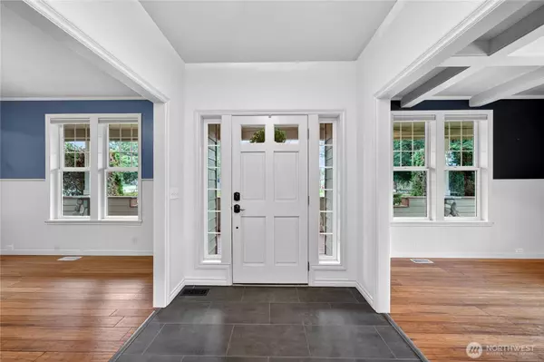 2205 215th AVE E, Lake Tapps, WA 98391