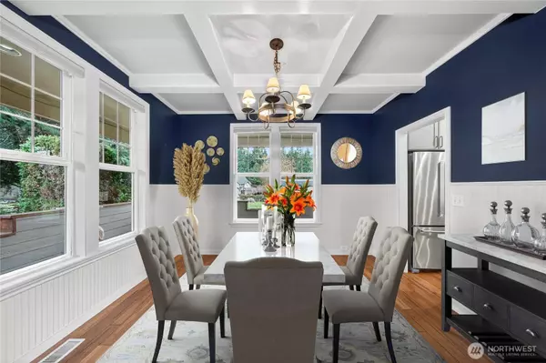 2205 215th AVE E, Lake Tapps, WA 98391