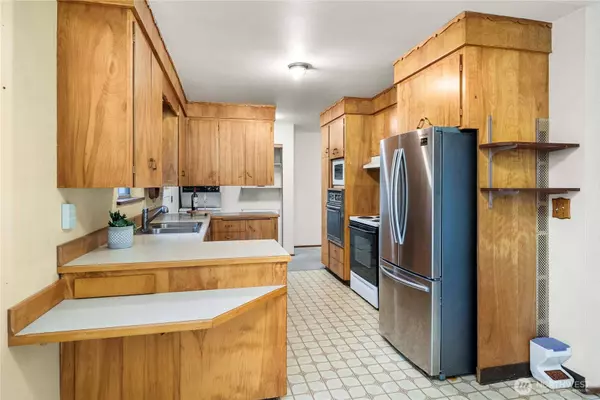 10102 75th AVE E, Puyallup, WA 98373