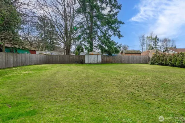 737 3rd AVE NE, Pacific, WA 98047