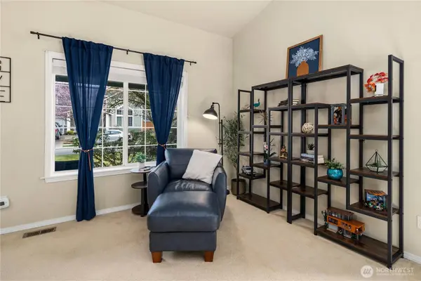 20424 190th AVE E, Orting, WA 98360