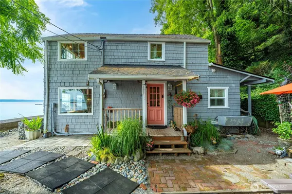 230 S 219th ST, Normandy Park, WA 98198