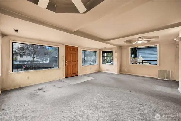 1230 S Donovan ST, Seattle, WA 98108