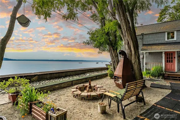 230 S 219th ST, Normandy Park, WA 98198