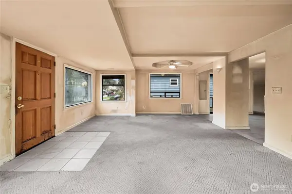 1230 S Donovan ST, Seattle, WA 98108