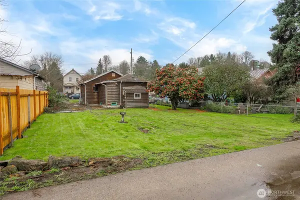 1230 S Donovan ST, Seattle, WA 98108