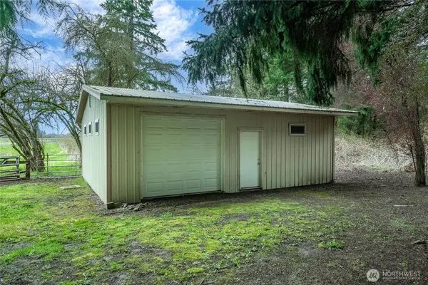 38205 183rd AVE SE, Auburn, WA 98092