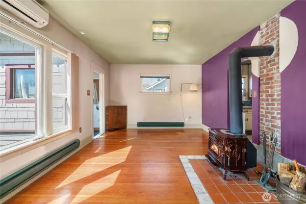 941 S Sprague AVE, Tacoma, WA 98405