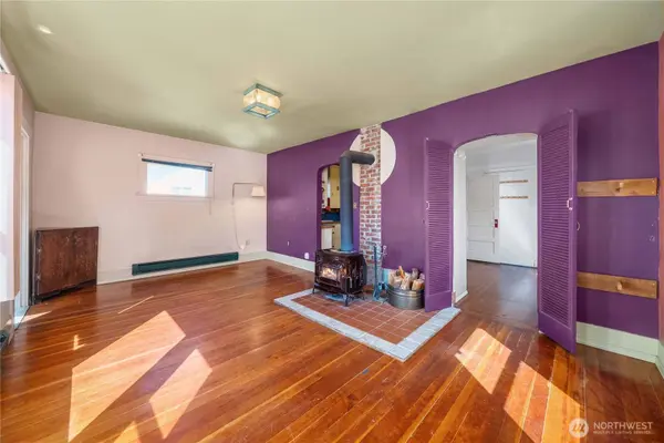 941 S Sprague AVE, Tacoma, WA 98405