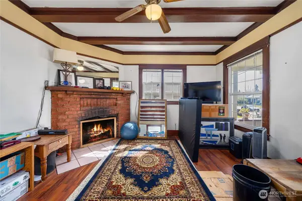 935 S Sprague AVE, Tacoma, WA 98405