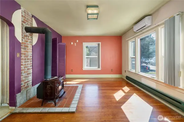 941 S Sprague AVE, Tacoma, WA 98405