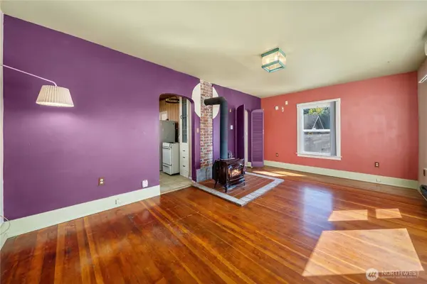 941 S Sprague AVE, Tacoma, WA 98405