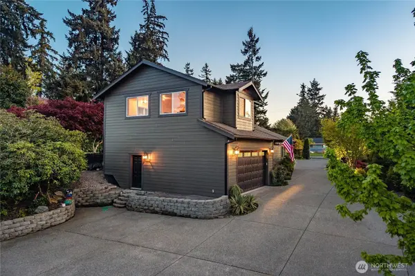 1601 Tacoma Point DR E, Lake Tapps, WA 98391