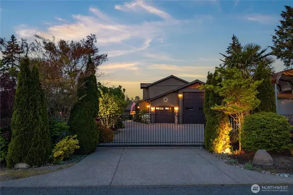 1601 Tacoma Point DR E, Lake Tapps, WA 98391