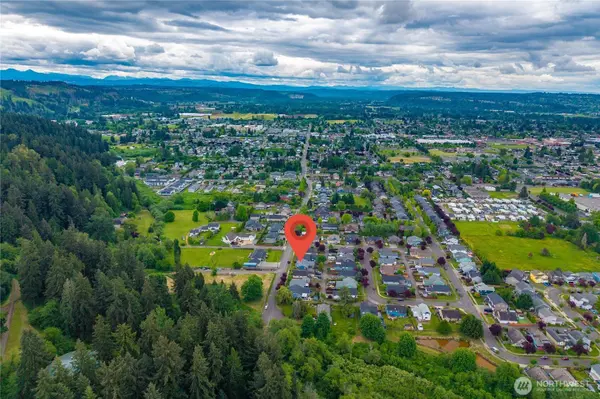 4632 Parker RD E, Sumner, WA 98390