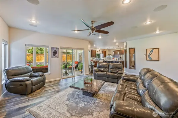 825 / 815 Hunter AVE SW, Quincy, WA 98848